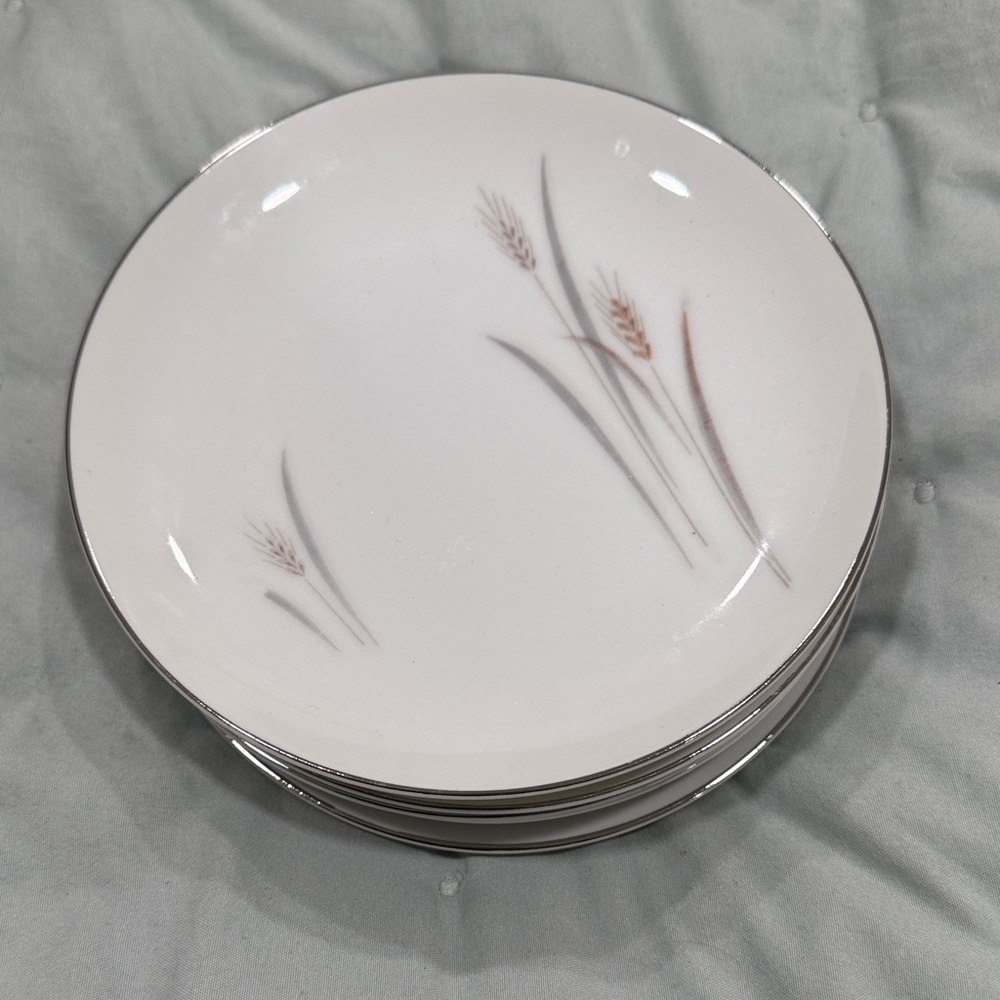 Elegant Platinum Wheat Design Bread Plates - Set of 4